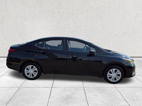 Used 2025 Nissan Versa S w/ Trunk Package FWD image 2