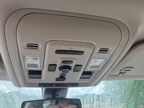 Used 2022 GMC Yukon Denali AWD/4WD image 19