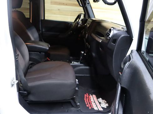Used 2017 Jeep Wrangler Unlimited Sport w/ Quick Order Package 24S AWD/4WD image 56