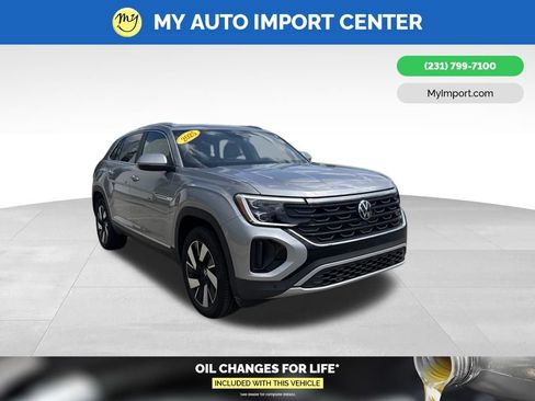 Used 2025 Volkswagen Atlas Cross Sport SEL AWD/4WD image 1