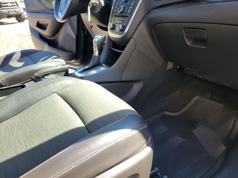 Used 2016 Buick Encore FWD image 38
