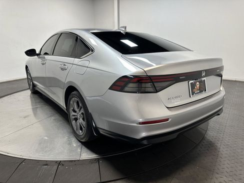 Used 2024 Honda Accord EX image 9