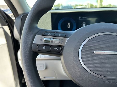 New 2026 Hyundai Kona SE image 26