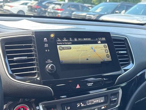 Used 2021 Honda Pilot Black Edition image 23