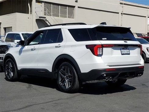 Used 2025 Ford Explorer ST w/ Sun And Sound Package image 2