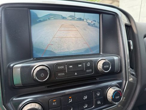 Used 2018 Chevrolet Silverado 1500 LT AWD/4WD image 15