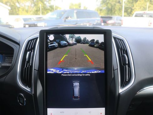 Used 2024 Ford Edge Titanium AWD/4WD image 37