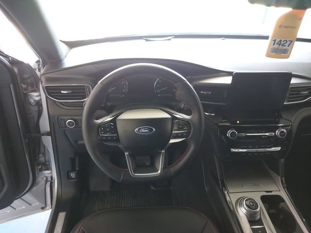 Used 2023 Ford Explorer ST-Line w/ Class IV Trailer Tow Package RWD image 16