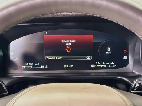 Used 2021 Lincoln Aviator Reserve w/ Equipment Group 202A AWD/4WD image 16