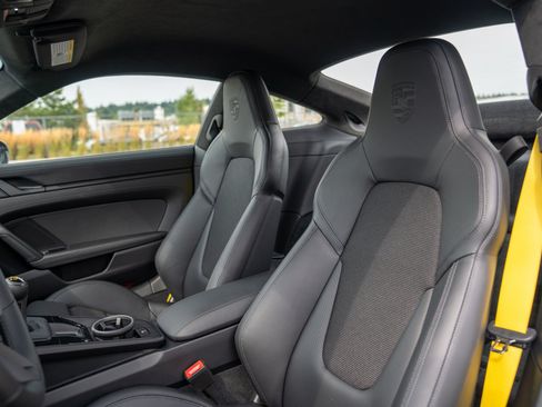 Used 2024 Porsche 911 GT3 RWD image 5