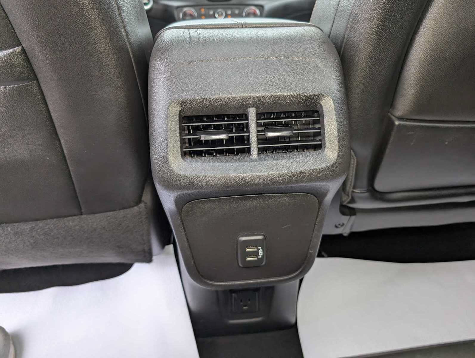Used 2019 GMC Terrain SLT w/ Preferred Package AWD/4WD image 21