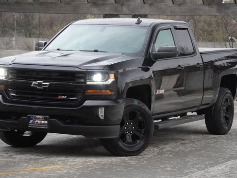 Used 2016 Chevrolet Silverado 1500 LT w/ Midnight Edition AWD/4WD image 31