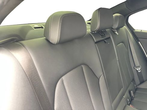 Used 2025 BMW 330i Sedan RWD image 40