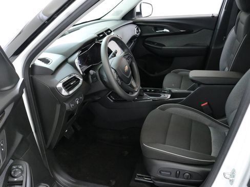 Used 2023 Chevrolet TrailBlazer LT w/ Convenience Package image 25