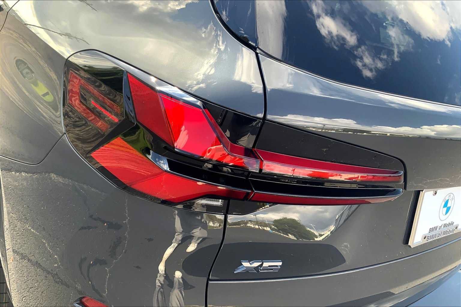 Used 2026 BMW X5 M60i AWD/4WD image 15