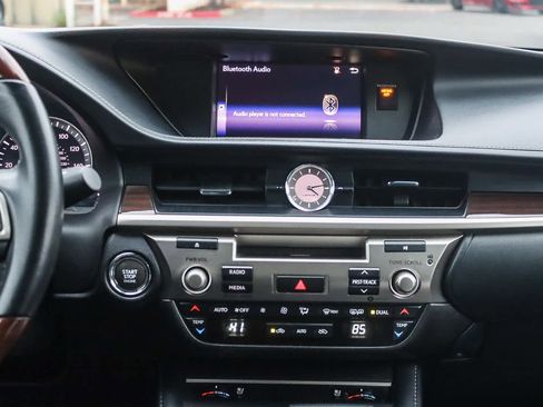 Used 2017 Lexus ES 350 image 12