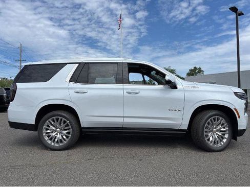 New 2026 Chevrolet Tahoe High Country AWD/4WD image 5