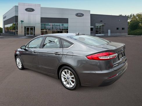 Used 2020 Ford Fusion SE FWD image 7