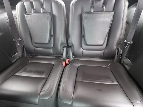Used 2013 Ford Explorer XLT FWD image 6