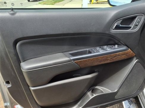 Used 2019 GMC Canyon Denali image 9