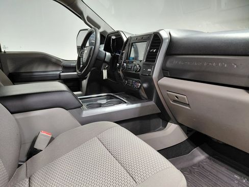 Used 2019 Ford F350 XLT w/ XLT Premium Package image 25