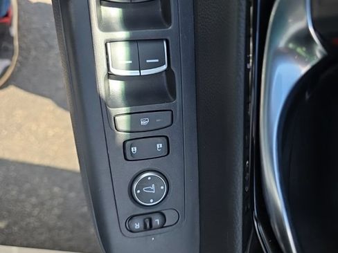 Certified 2025 Honda CR-V Sport Touring image 12