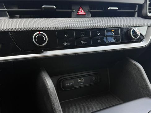 Certified 2025 Kia Sportage LX image 34