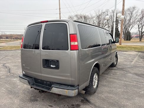 Used 2008 Chevrolet Express 1500 AWD Passenger w/ LT Preferred Equipment Group image 19