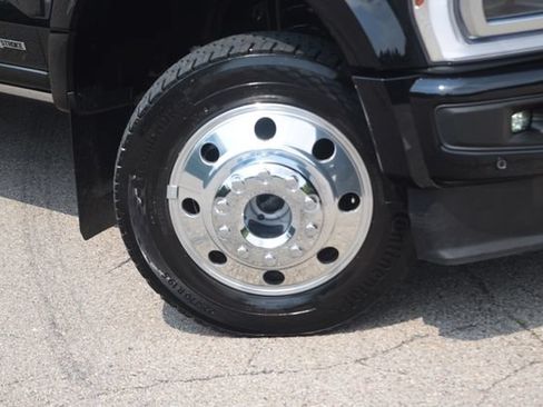 Used 2026 Ford F450 Platinum w/ FX4 Off-Road Package AWD/4WD image 31
