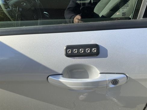 Used 2016 Ford Focus SE image 15