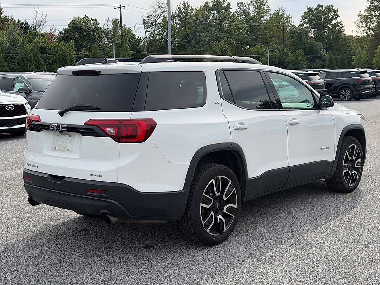 Used 2019 GMC Acadia SLT w/ Black Edition AWD/4WD image 7