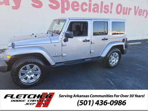 Certified 2017 Jeep Wrangler Unlimited Sahara w/ Connectivity Group AWD/4WD image 1