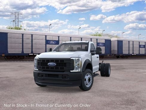 New 2026 Ford F550 4x4 Regular Cab Super Duty image 3