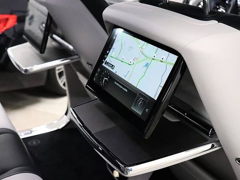 Used 2022 Rolls-Royce Cullinan w/ Cullinan Package AWD/4WD image 42