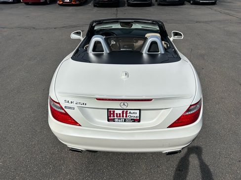 Used 2015 Mercedes-Benz SLK 250 image 20