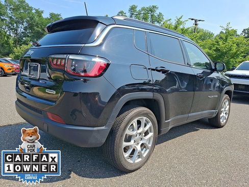 Used 2023 Jeep Compass Latitude AWD/4WD image 6