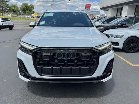 Used 2025 Audi Q7 3.0T Premium Plus w/ Premium Plus Package AWD/4WD image 8