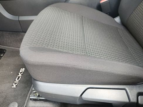 Certified 2025 Nissan Kicks S image 20