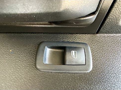 Used 2021 RAM 2500 Tradesman w/ Chrome Appearance Group image 31