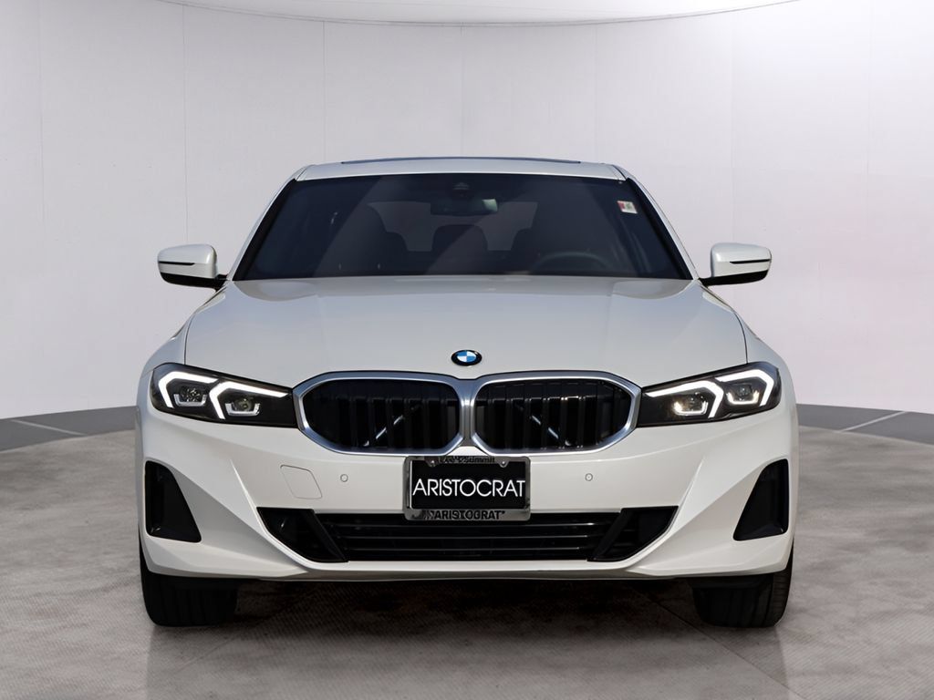 Used 2026 BMW 330i xDrive Sedan w/ Convenience Package AWD/4WD image 2