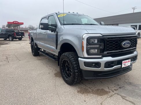 Used 2023 Ford F350 Lariat w/ Lariat Ultimate Package image 4