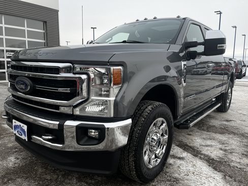 Used 2022 Ford F350 Lariat w/ Lariat Ultimate Package image 2