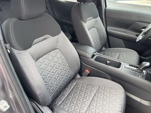 Used 2026 Nissan Kicks SV FWD image 27
