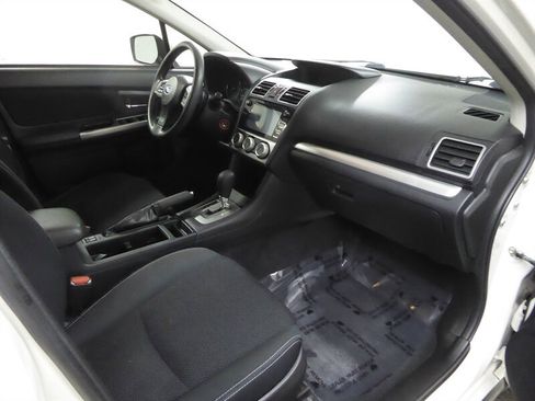 Used 2015 Subaru Crosstrek 2.0i Premium image 22