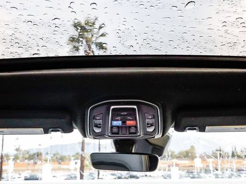 New 2026 Jeep Grand Cherokee Altitude image 19