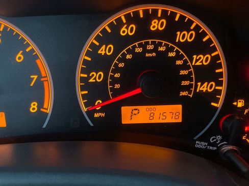 Used 2010 Toyota Corolla LE image 21