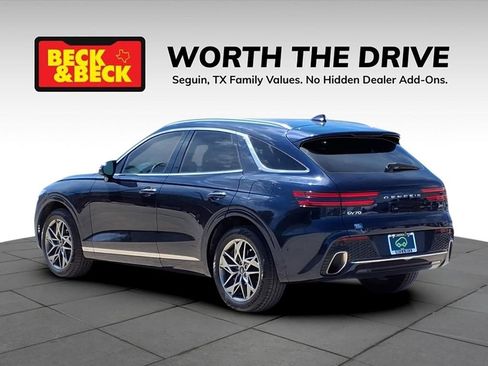 Used 2022 Genesis GV70 2.5T w/ Advanced Package AWD/4WD image 7