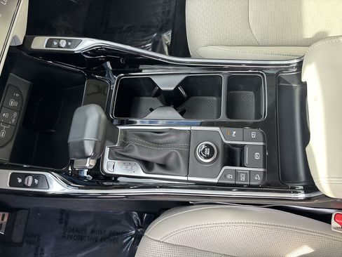 Used 2025 Kia Sorento SX FWD image 20