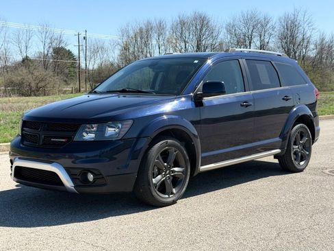 Used 2020 Dodge Journey Crossroad w/ Popular Equipment Group image 39