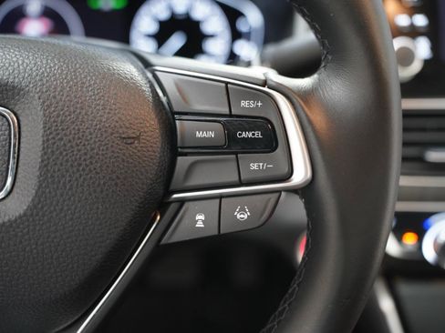 Used 2018 Honda Accord EX-L image 16